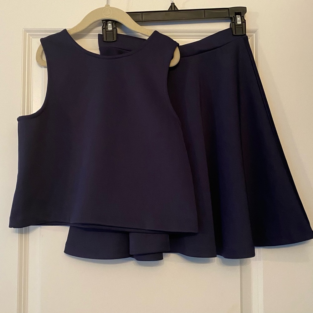 Ralph Lauren Navy Sleeveless Semi-crop Top and Skirt Set. Girls L (12-14).